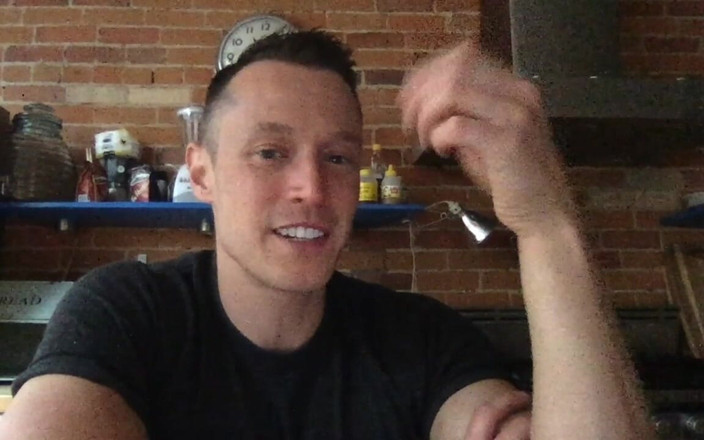 Himeros Backstage: Blake legat de o chat live bridge