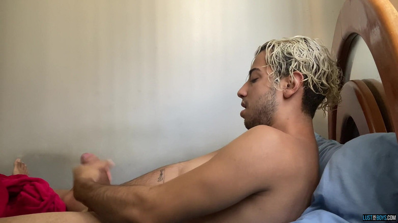 Lust for boys: Aaien van dikke onbesneden twink pik