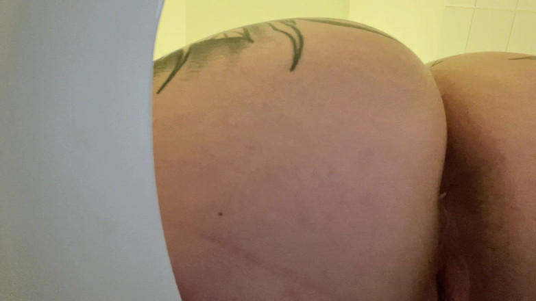 Miss Valentina: Curva mea de la toaletă