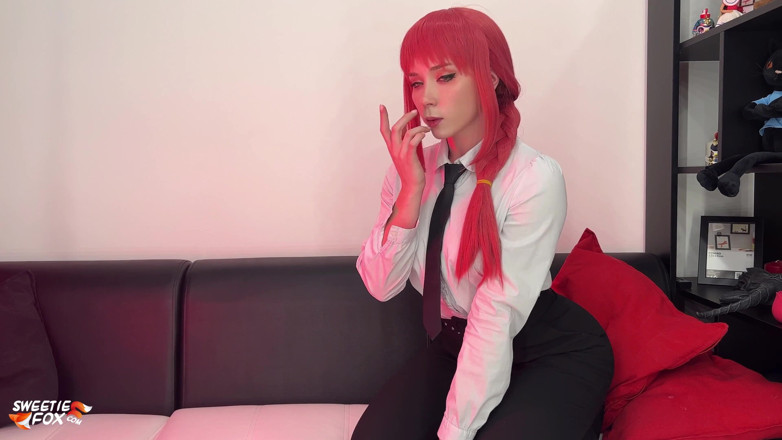 Sweetie Fox: Nadržená Makima intenzivně testuje novou hračku a sperma