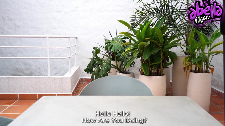 Abella olsen1: Šukám fanouška a nechávám ho, aby mě sprchoval mrdkou! Abella...