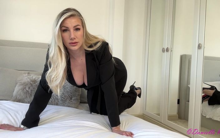 Danielle Maye: Mrdka v ruce pro nevlastní mámu