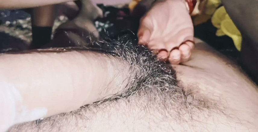 Pooja hot studio: Yengenin üvey kız kardeşini sikmeyi çok sevdim