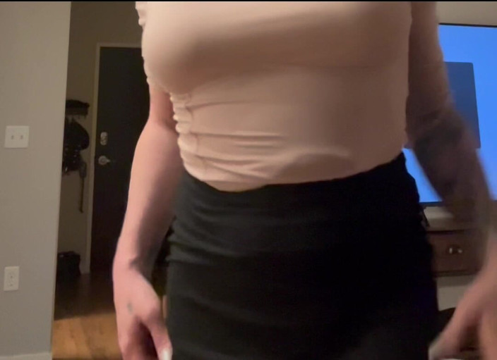 Ts Diana Deelight: TS Diana Deelight’s Partner Makes Her Dinner and Gives Her...