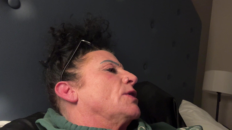 Kandylegsxxx: Kandys prima di andare a letto