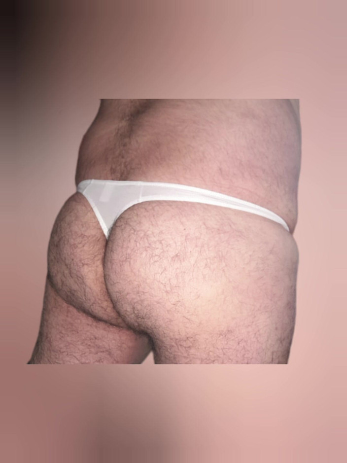 Davidandrexxx: Masturbarea în tanga albă cu sfori