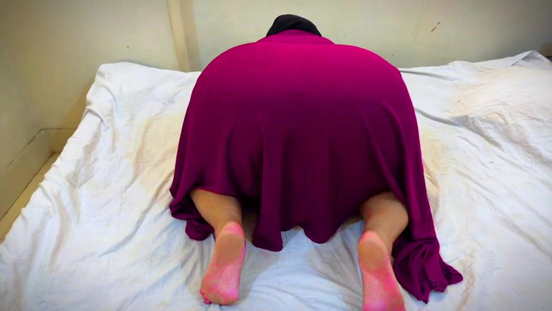 Your Boy's Cum: Lebanese Hot Maid Rest My Bed &amp; I See Her Big...