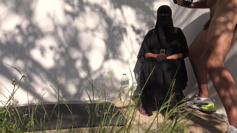 Souzan Halabi: 운동 후 터키 남편에게 엄청난 얼굴 사정을 당하는 쿠르드 마누라