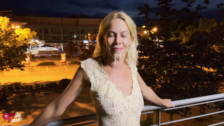 Miley Weasel: Crazy!! Blonde Babe Fucked in Public After Date!!