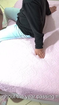 La studentessa seduce il direttore universitario per evitare di fallire