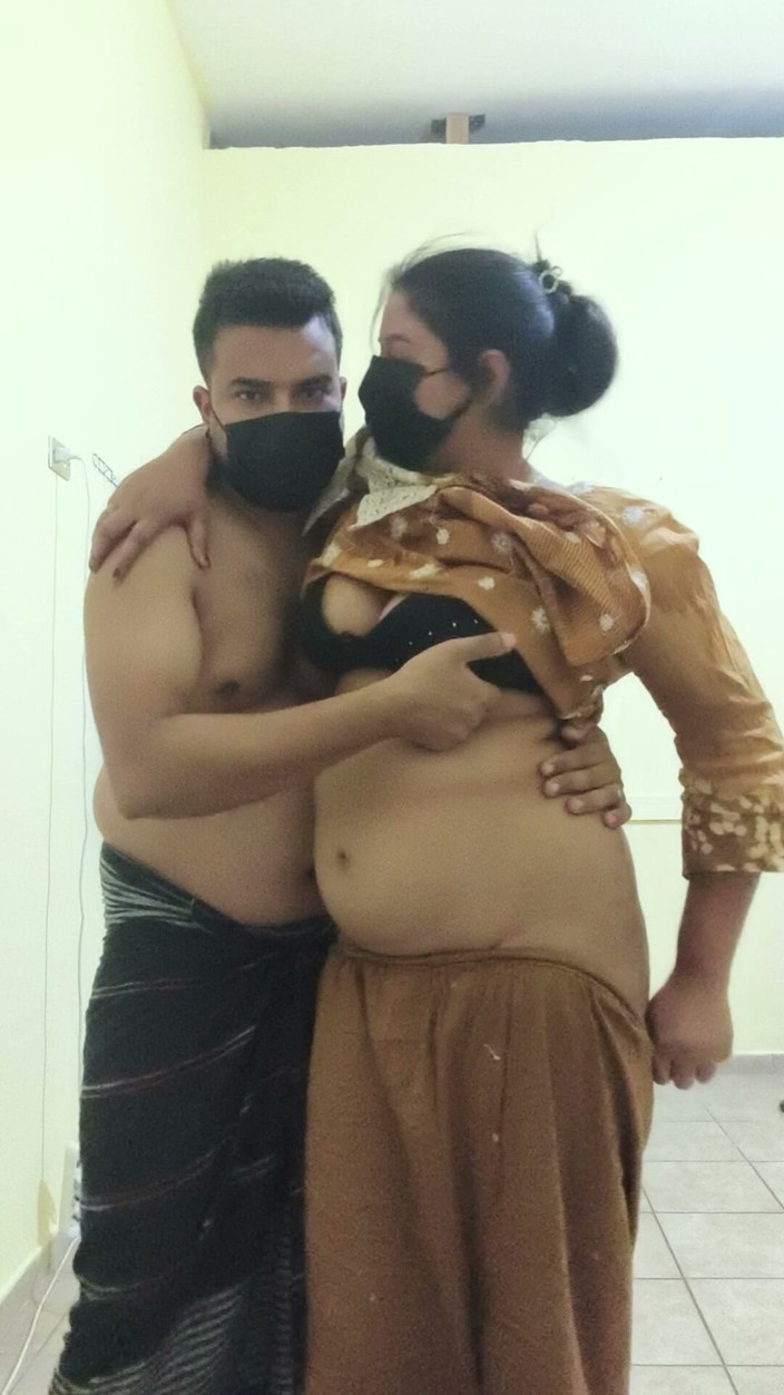 Taniya fox: Video seks pasangan bangla