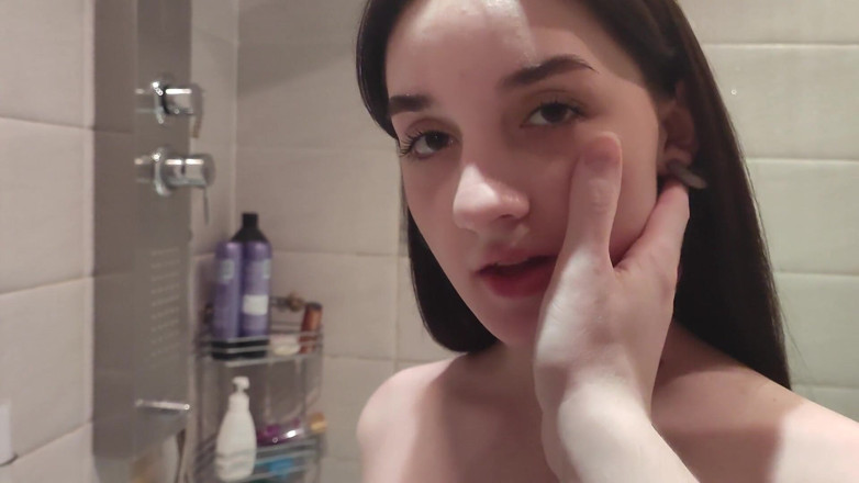 LoveHomePorn: Татуированные телочки всегда делают лучший минет