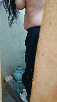 ห้องน้ําลูกพี่ลูกน้องสาวผิวสี