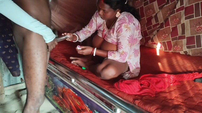 Sexydeb: Desi quente dona de casa fodida no cu e colocar...