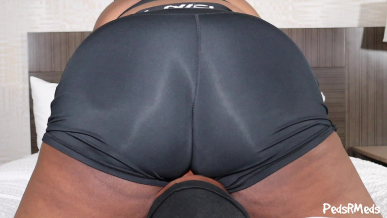 PedsRMeds: Mistress Choc Covers You Under Her Ass