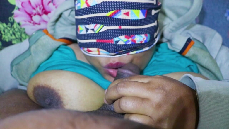 Hoktoml99: बांग्लादेशी सुंदर देसी लड़की मुख-मैथुन मुँह में वीर्य