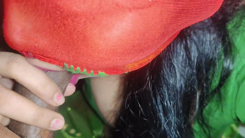 Hotpooja86900: Bhabhi hat meinen schwanz nachts cought