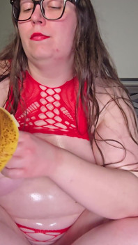 Banana asmr, follada de tetas aceitadas, mamada descuidada, comida sabrosa
