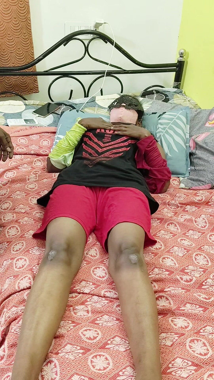 Thesana: Pelatih kebugaran lagi asik ngentot sama cewek cantik tamil