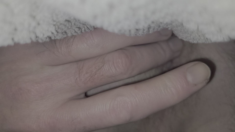 On Cloud 999: 少女射精大量精液