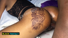 Black Fantacy: Ze wil dat ik dieper in haar natte poesje kom