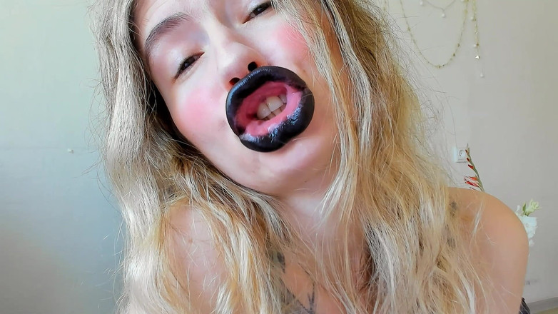 Rarible Diamond: Black Square Lips