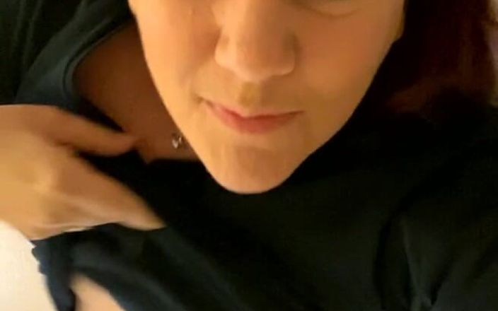 Ms Amanda: Tette con piercing