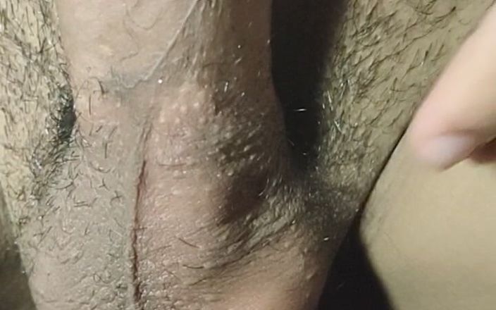 Mike001: Twink solo masturbatie met veel sperma