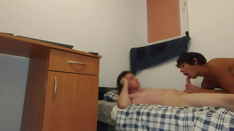 LeoTeenLatinos: Estudiante Esloveno Quiere Sexo Gay Antes De Su Examen