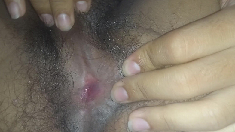 freeblacknew: अत्यावश्यक, मुझे लंड चाहिए, मैं बहुत कामुक हूं।