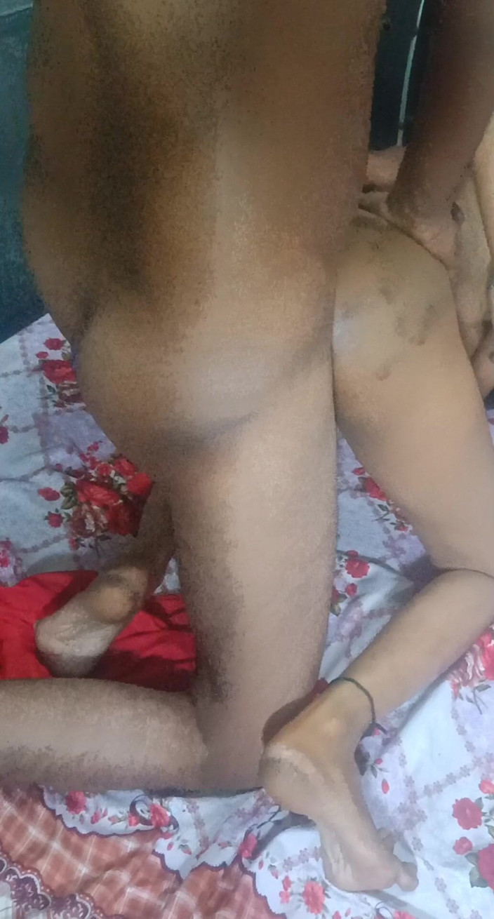 Mrandmrsvema22: Дези бхабхи трахает в анал мою тугую круглую задницу