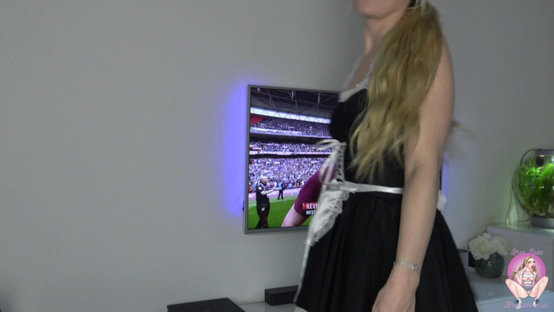 Brea Rose: Surprise BJ From Your Wife