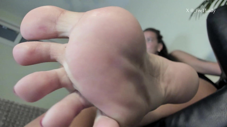 Feet lady: Grandi piante dei piedi