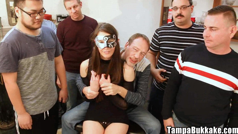 Tampa Bukkake: 肛门火车卡特里娜科尔特肛交颜射精液滴出 bungholio！