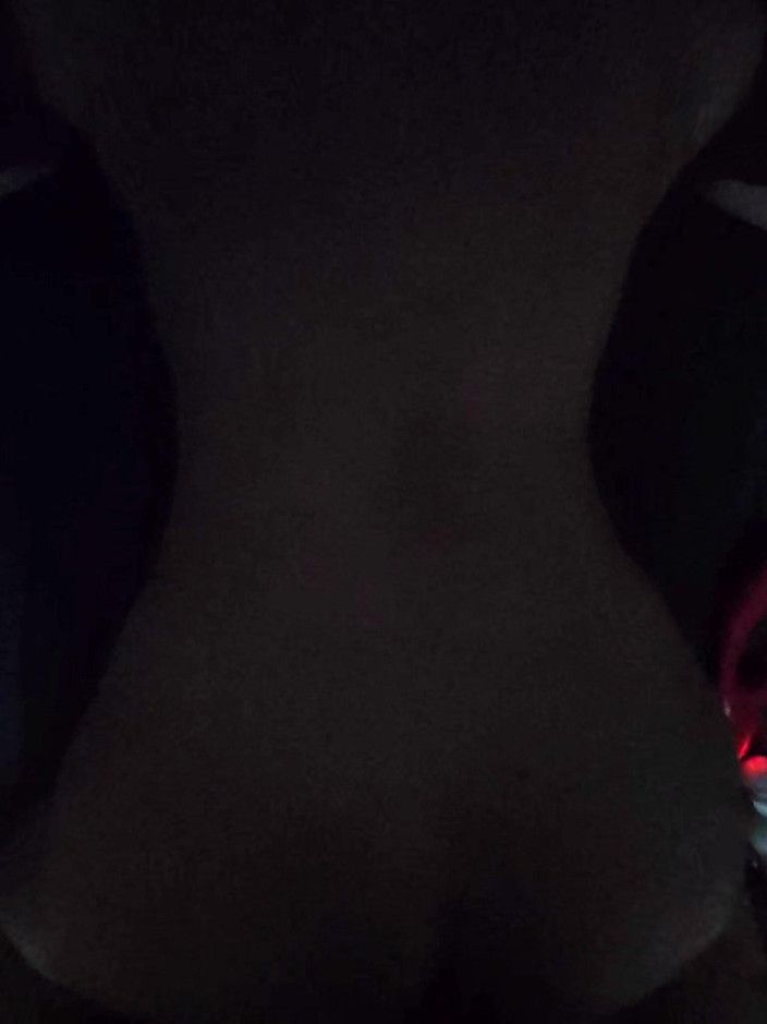 Tomsexkovi: Lelaki Kulit Hitam Meniduri Isteri Rusianya
