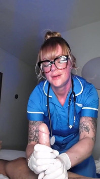 Echte Krankenschwester Zu Hause Lässt Mich Sie Ficken!