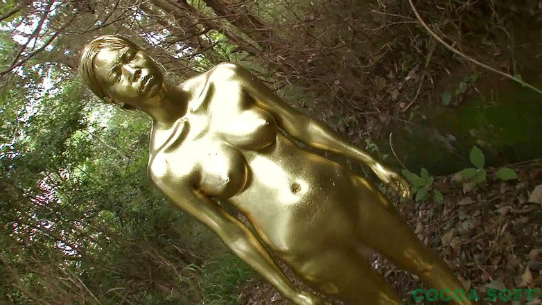 Cocoa Soft: यह आउटडोर में सोने का पेंट है जो बहुत अनुरोध किया जाता है