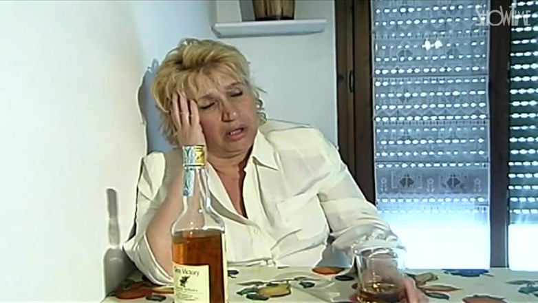 Showtime Official: Matky a dcery sdílená svěrák - celý film - klasické italské porno...