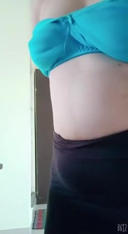Ayushi: Ayushi Bhabhiオナニー