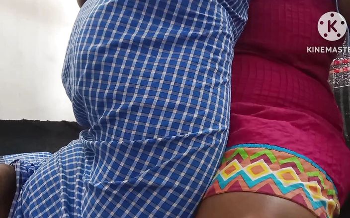 Santhi89: Il mio ex ragazzo amico scopa in casa mia grandi...