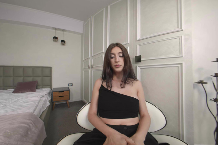 VRDome: Lexy Emerald - Silent Massage