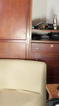 Madrastra milf latina me seduce para poder follarla mientras no había nadie allí