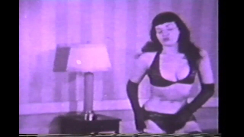 Vintage megastore: Betty page uncovered - film vintage lengkap