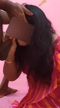 Echte eigengemaakte seksvideo waar stiefmoeder harde seks heeft met stiefzoon