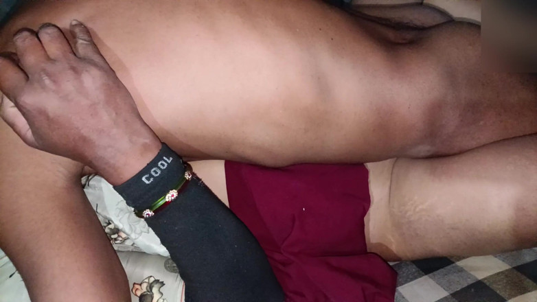 Indian sex2: Aujourd’hui, ma belle-sœur m’a appelé à la maison, j’étais seul, puis...