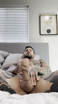Un Beau Espagnol Est Dérangé