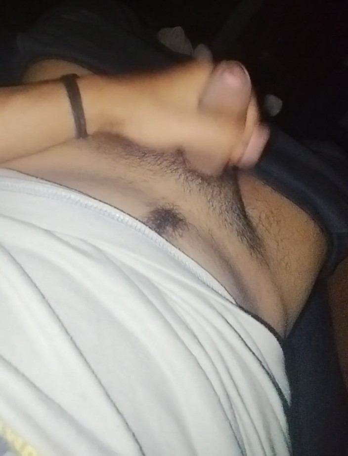 AlexAlejandro13: V noci si hraju se svým velkým penisem