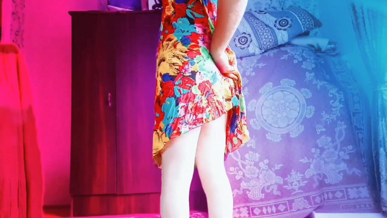 Kitty_Cross: Môi anh đào và một tâm trí nghịch ngợm