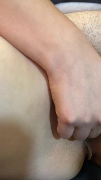 I Woke up Hot and I Didn't Hold Back the Urge and I Ended up Masturbating Very Well Until I Reached Orgasm