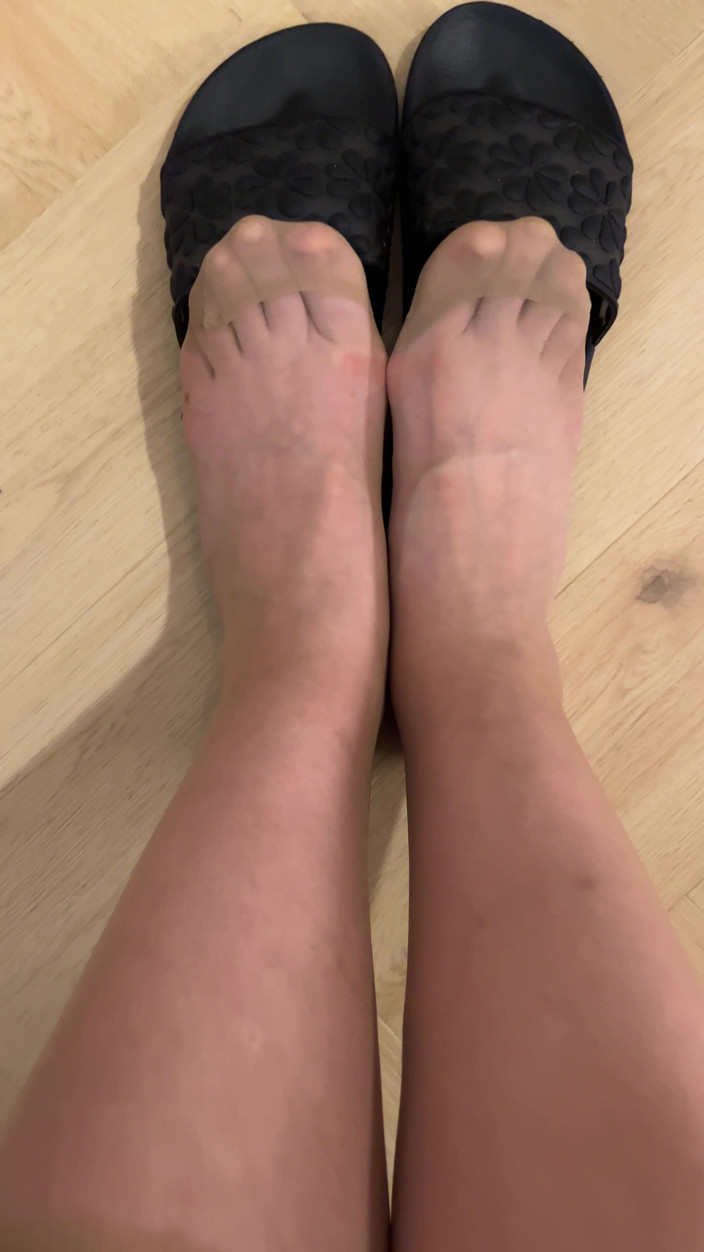 Feet: Foot-show En Chaussettes Hautes